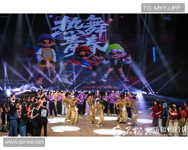 街舞巨献：探秘深圳街舞队的团队协作